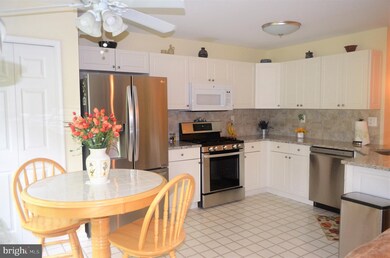 527 Jason Dr, Southampton, PA 18966 - photo 5