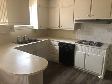 711 W Dormard Ave, Midland, TX 79705 - photo 4