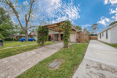 306 Graceland St, Houston, TX 77009 - photo 6