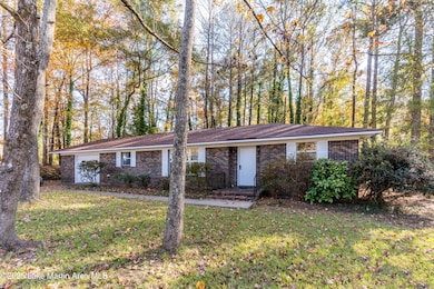 249 Auburn Dr, Alexander City, AL 35010 - photo 2