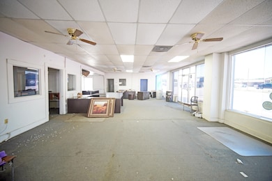 205 W Belknap St, Jacksboro, TX 76458 - photo 3