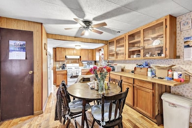 14384 Warrington Lake Dr, Gillett, WI 54124 - photo 4