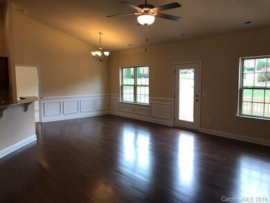 124 Bunker Hill Ln unit 5904, Statesville, NC 28677 - photo 5