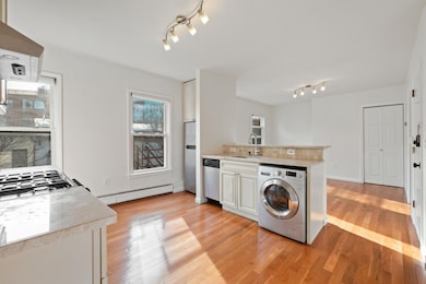 330 2nd St unit 4, Jersey City, NJ 07302 - photo 3