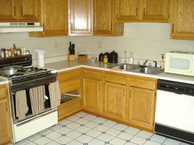 4488 Logwood Ln, Columbus, OH 43228 - photo 7