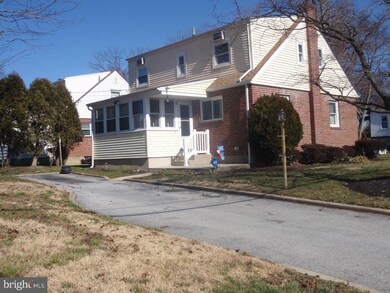 2 N Sycamore Ave, Aldan, PA 19018 - photo 3