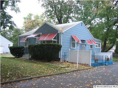 81 Cherry St, Tinton Falls, NJ 07724 - photo 2