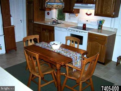 13712 Winterstown Rd, Felton, PA 17322 - photo 7