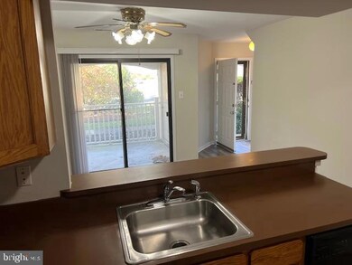 402 Gregorys Way, Voorhees, NJ 08043 - photo 4