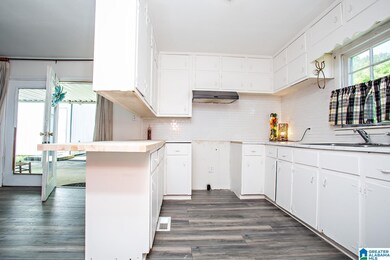 1924 2nd St NW, Center Point, AL 35215 - photo 4