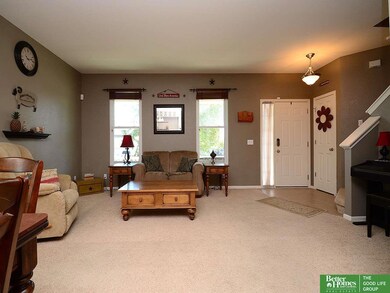 2414 S River Rock Dr, Papillion, NE 68046 - photo 4