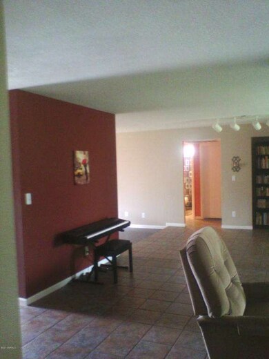 house 009