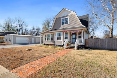 401 SW 4th St, Tuttle, OK 73089 - photo 2