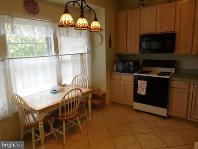 16 Stuart Dr, Norristown, PA 19401 - photo 5