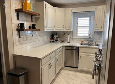 32 Temple St unit 1, Newburyport, MA 01950 - photo 4