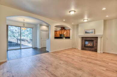 60283 Addie Triplett Loop, Bend, OR - 4