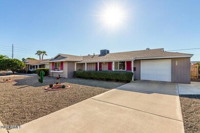 9923 W La Jolla Cir N, Sun City, AZ 85351 - photo 3