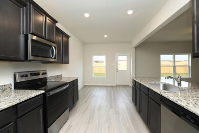 10671 Lost Maples Dr, Cleveland, TX 77328 - photo 3