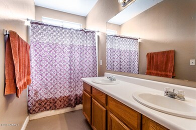 3956 E Latham-7