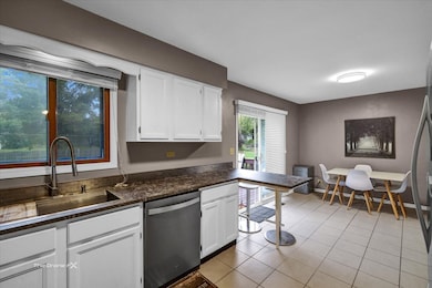 2N314 Euclid Ave, Glen Ellyn, IL 60137 - photo 6