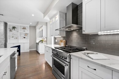 14 Oak St unit 2, Boston, MA 02111 - photo 6