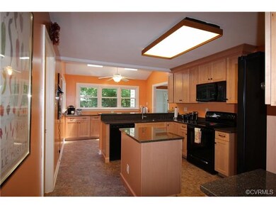 New Kitchen with Quartz Counter Tops!