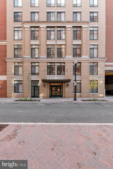 1205 N Garfield St unit 707, Arlington, VA 22201 - photo 4