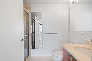 102 Christopher Columbus Dr unit 901, Jersey City, NJ 07302 - photo 5