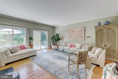 28 Seminary Dr, Lutherville Timonium, MD 21093 - photo 4