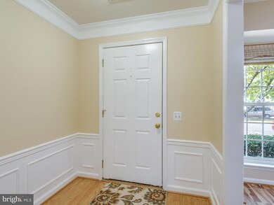 46928 Courtyard Square unit 46928, Sterling, VA 20164 - photo 3