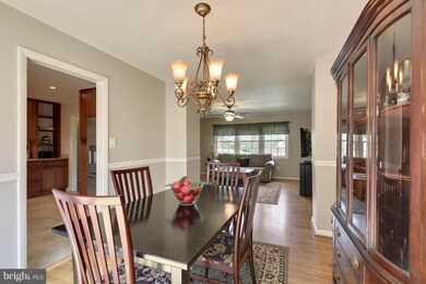 5308 Manorfield Rd, Rockville, MD 20853 - photo 7