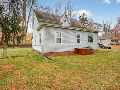 805 Old Salem Rd, Petersburg, IL 62675 - photo 2