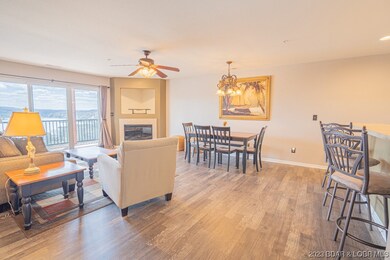 Tons of space to entertain lakeside
