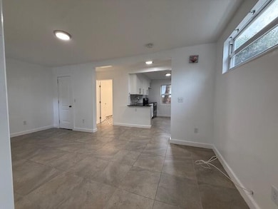 919 2nd St unit 2, West Palm Beach, FL 33401 - photo 5