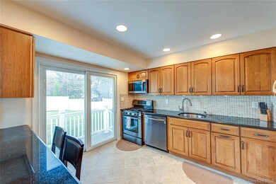 49 Spector Ln, Plainview, NY 11803 - photo 5