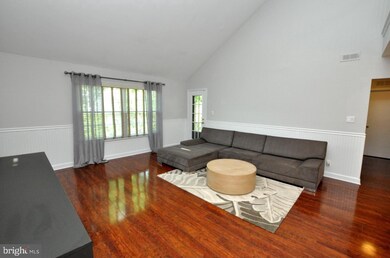 150B Bradford Ct unit 150, Mount Laurel, NJ 08054 - photo 4