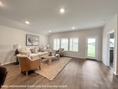 1813 W Vandalia St, Broken Arrow, OK 74012 - photo 7