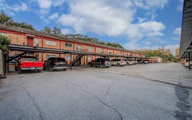 11609 Chimney Rock Rd unit B, Houston, TX 77035 - photo 2