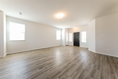 1201 Mallard Cove, Ennis, TX 75119 - photo 5