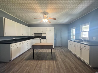 410 I St NW, Linton, IN 47441 - photo 4