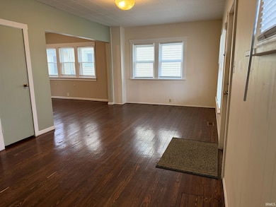 1111 S 27th St, South Bend, IN 46615 - photo 2