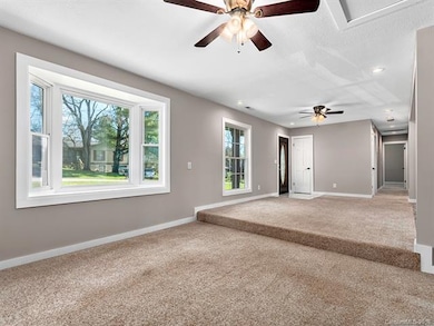 123 Plantation Dr, Hendersonville, NC 28792 - photo 2