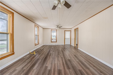 514 S 4th St, Neodesha, KS 66757 - photo 5