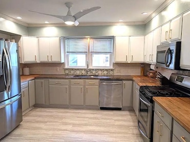 602 S Oak St, Lake City, MN 55041 - photo 2