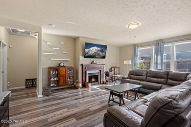 906CrystalAve-8copy