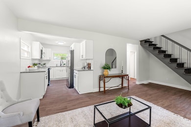 3920 Astor (Interior)-4