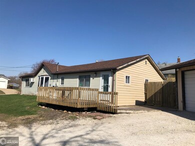 117 N Kossuth St, Osceola, IA 50213 - photo 4