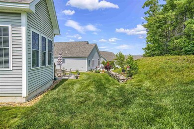 7 Black Forest Cir unit 7, Londonderry, NH 03053 - photo 3