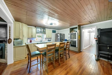 2311 Congaree Dr, Cayce, SC 29033 - photo 2