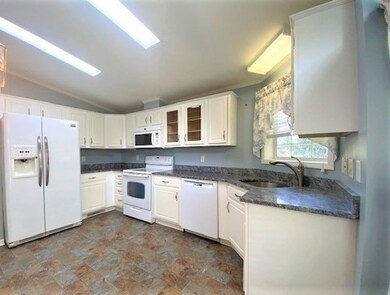 1408 Fox Run, Middleboro, MA 02346 - photo 6